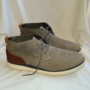 Johnston & Murphy Chukka Men's Shoe